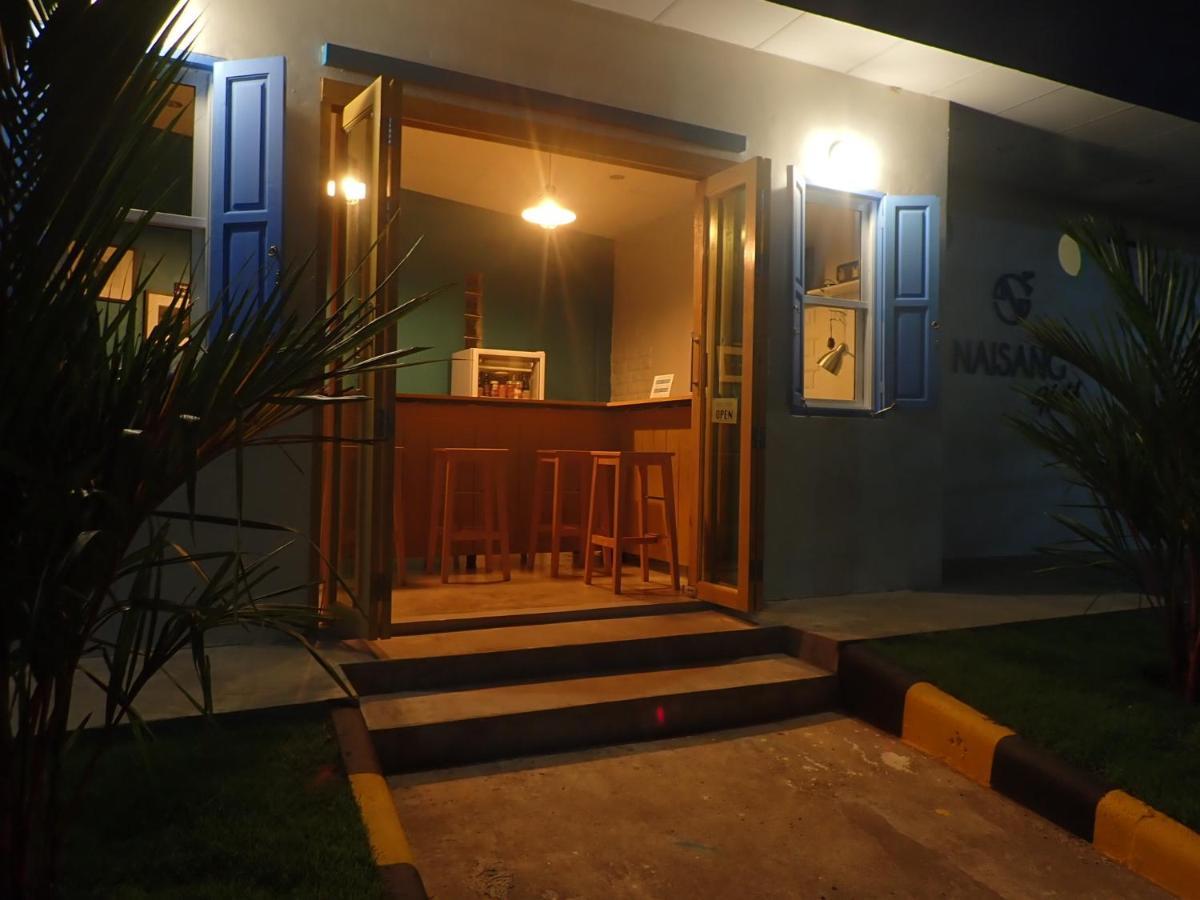 Naisang Hostel Chumphon Exteriér fotografie