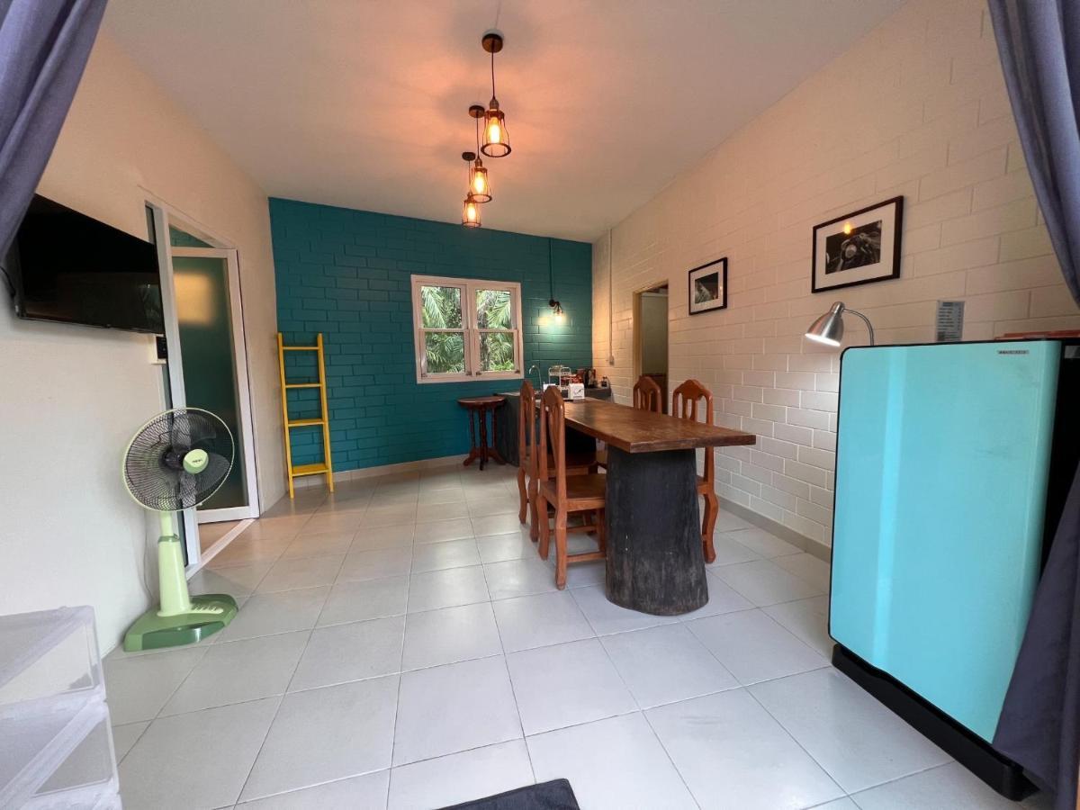 Naisang Hostel Chumphon Exteriér fotografie